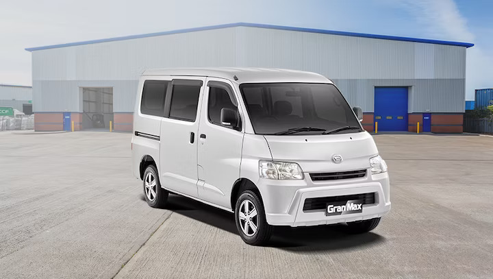 Image Gran Max Mini Bus